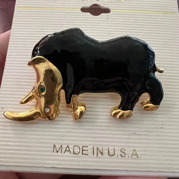 Vintage Black and Gold Rhinoceros Brooch with green sparkling eye - Picture 1 of 3